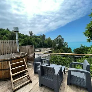 Кемпинг Glamping Village, Сарпи