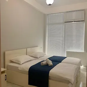 https://lovely-and-cozy-apartament-in-tbilisi.alltbilisihotels.com