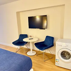 Апартаменты Orbi - Modern Retreat Next To The Black Sea, Батуми