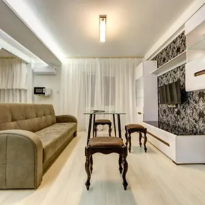 https://shicarnaya-2-quartira-bolsaya-vasilcowska-145-oushen-plaza.hotels-of-kiev.com