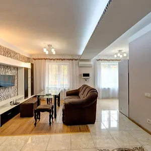 https://excellent-apartment-druzhby-narodov-boulevard-3a.hotels-of-kiev.com