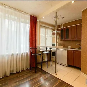https://apartments-near-metro-demiewska.hotels-of-kiev.com